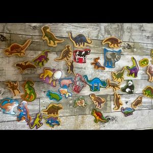 Melissa & Doug Dinosaur / Animals Wooden Magnet